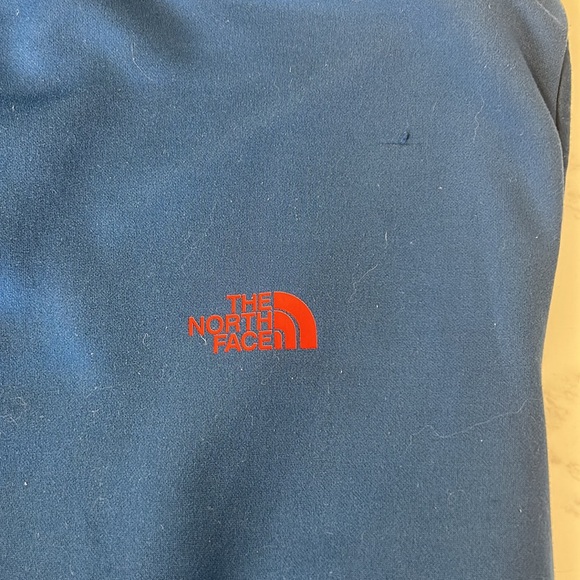 North Face Hoodie - Picture 6 of 6